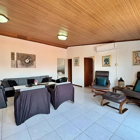 Lure With Sea View *