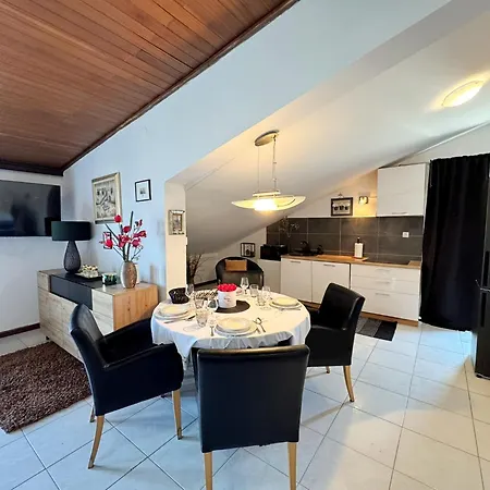 Lure With Sea View سيلو