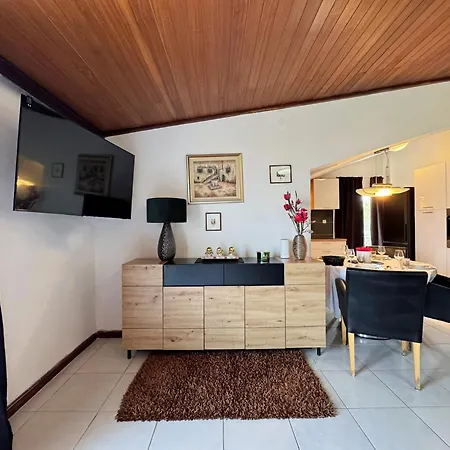 شقة Lure With Sea View