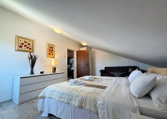 Lure With Sea View شقة *