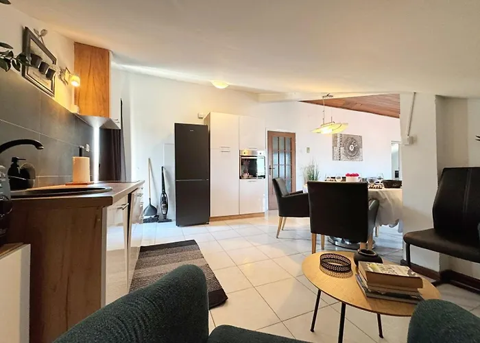 Lure With Sea View Šilo