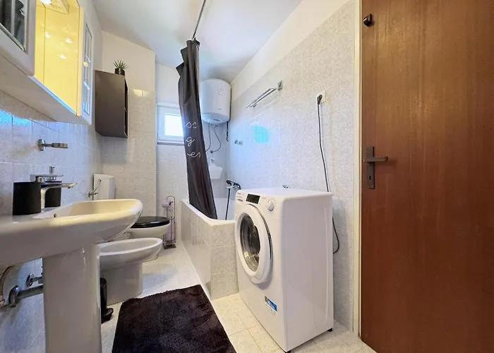 Lure With Sea View *