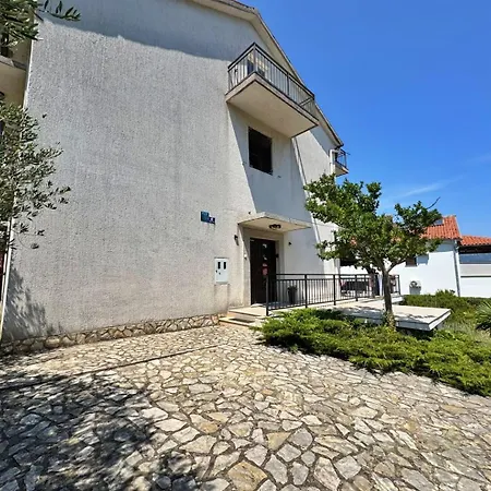 Apartment Lure With Sea View Silo (Krk)