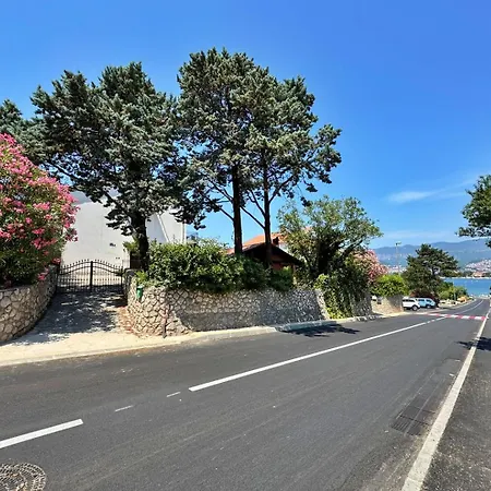 Lure With Sea View